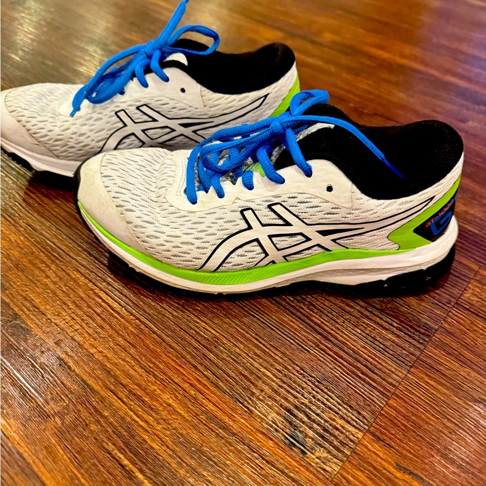 Asics Youth Boys Size 4.5 GT 1000 Running Sneakers